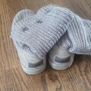 UGG Gray Knit Slippers